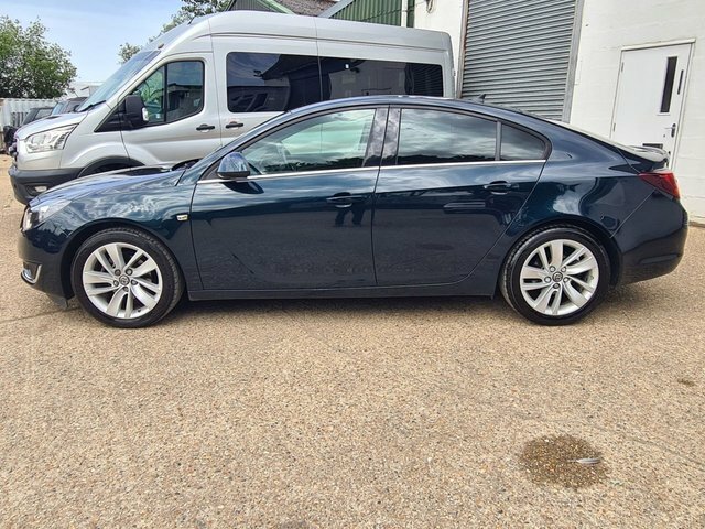 Vauxhall Insignia 2L Sri Nav Black #20