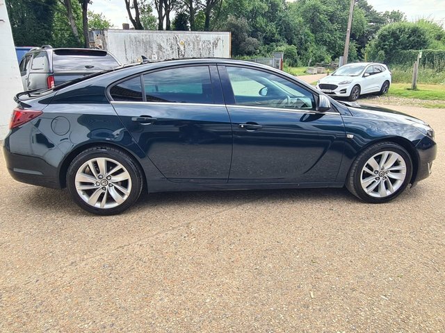 Vauxhall Insignia 2L Sri Nav Black #18