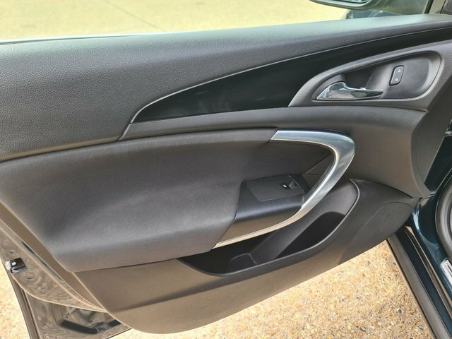 Vauxhall Insignia 2L Sri Nav Black #32