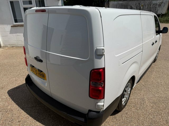 Vauxhall Vivaro Turbo D 2900 Dynamic White #6