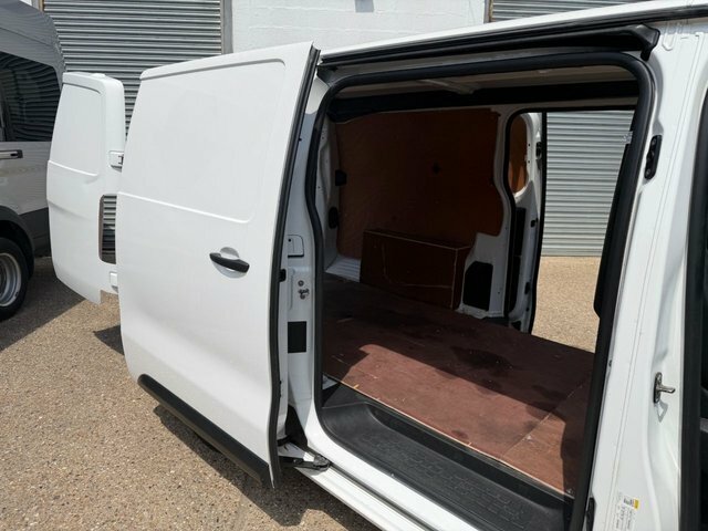Vauxhall Vivaro 3100 2.0D 150Ps Sportive H1 Van Grey #24