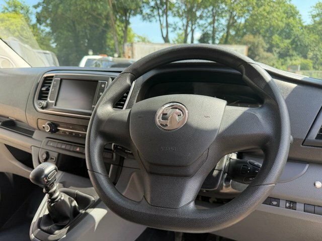 Vauxhall Vivaro 3100 2.0D 150Ps Sportive H1 Van Grey #19