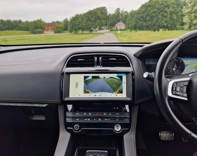 Jaguar F-Pace 2.0 D180 Portfolio Awd Grey #11