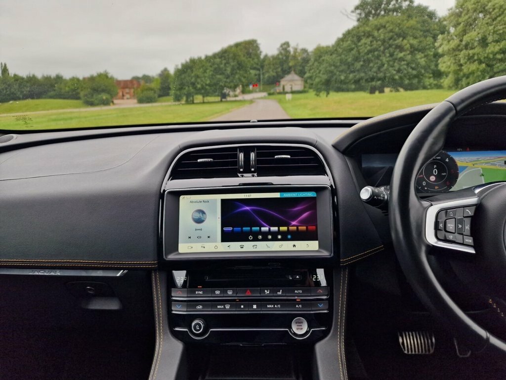 Jaguar F-Pace 2.0 D180 Portfolio Awd Grey #40