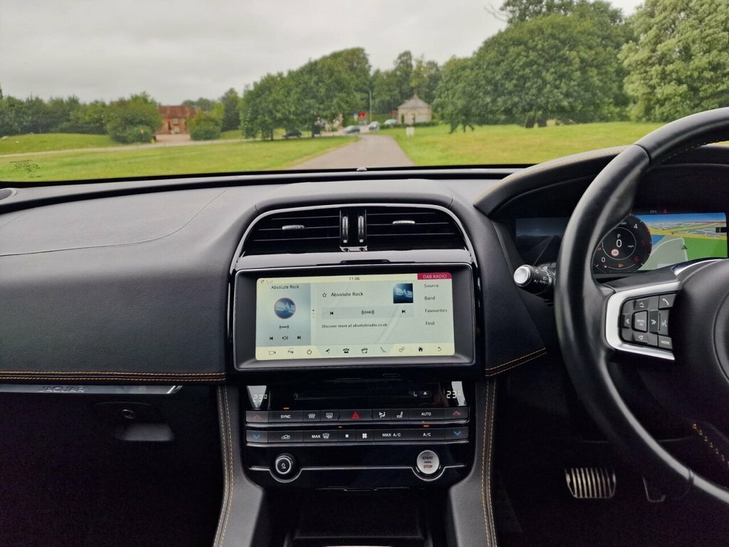 Jaguar F-Pace 2.0 D180 Portfolio Awd Grey #37
