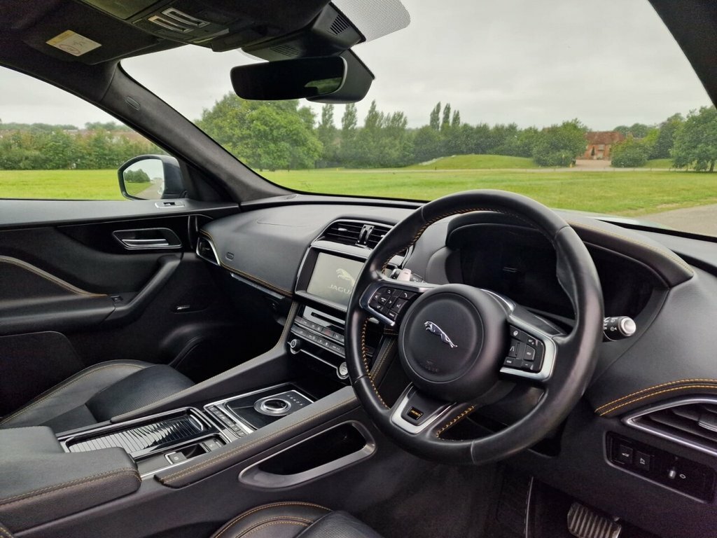 Jaguar F-Pace 2.0 D180 Portfolio Awd Grey #32