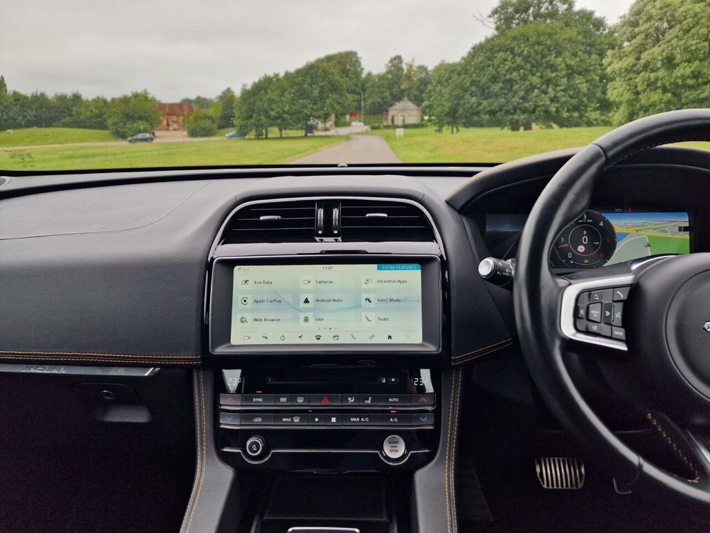 Jaguar F-Pace 2.0 D180 Portfolio Awd Grey #39