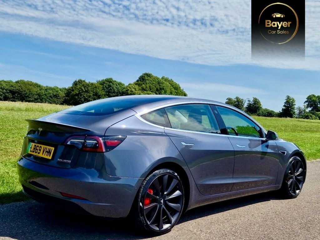 Tesla Model 3 Standard Vat Qualifying Car White #29