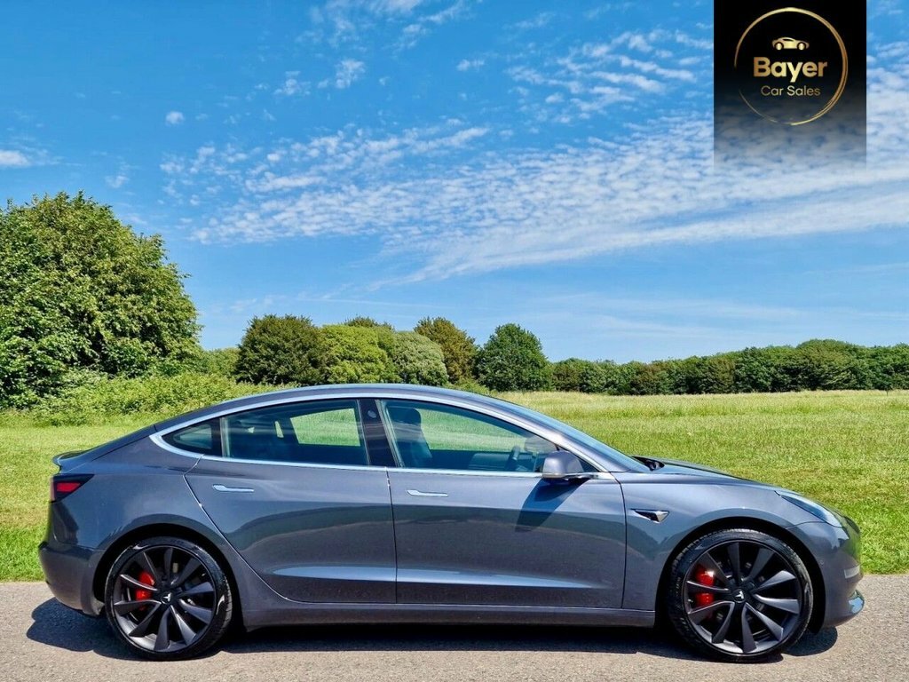 Tesla Model 3 Standard Vat Qualifying Car White #27