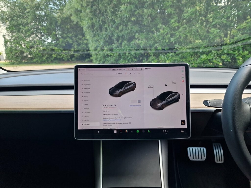 Tesla Model 3 Standard Vat Qualifying Car White #42