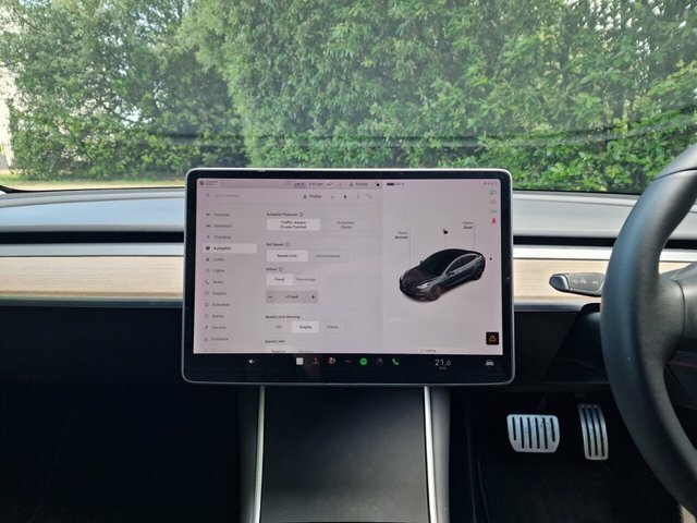 Tesla Model 3 Standard Vat Qualifying Car White #16