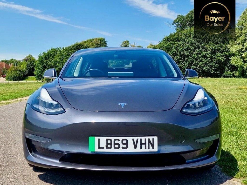 Tesla Model 3 Standard Vat Qualifying Car White #45