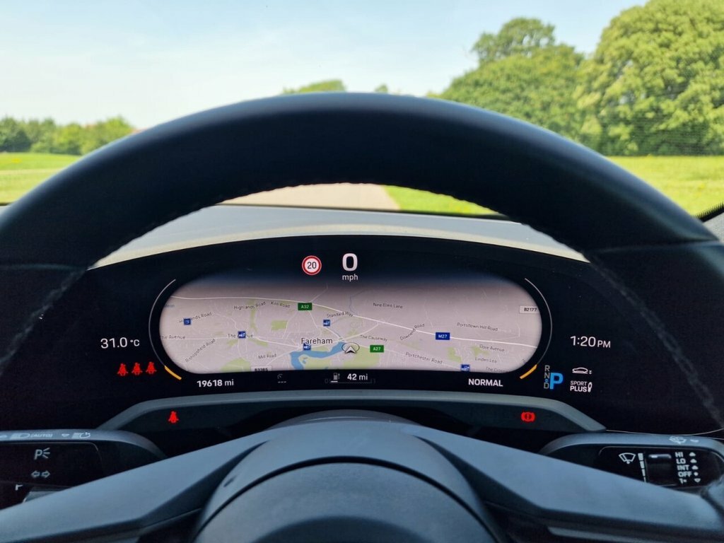 Porsche Taycan 4S Cross Turismo #41