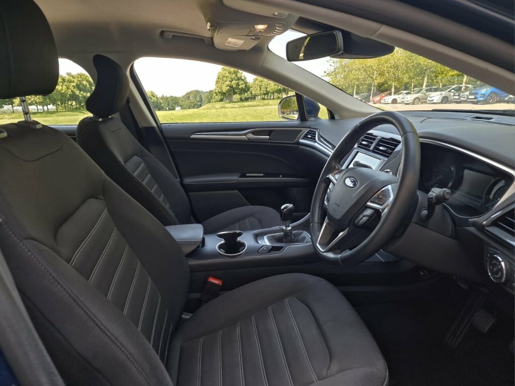 Ford Mondeo 2.0 Hybrid St-line Edition White #27