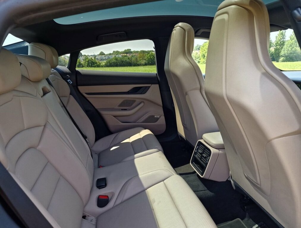 Porsche Taycan Saloon Grey #32