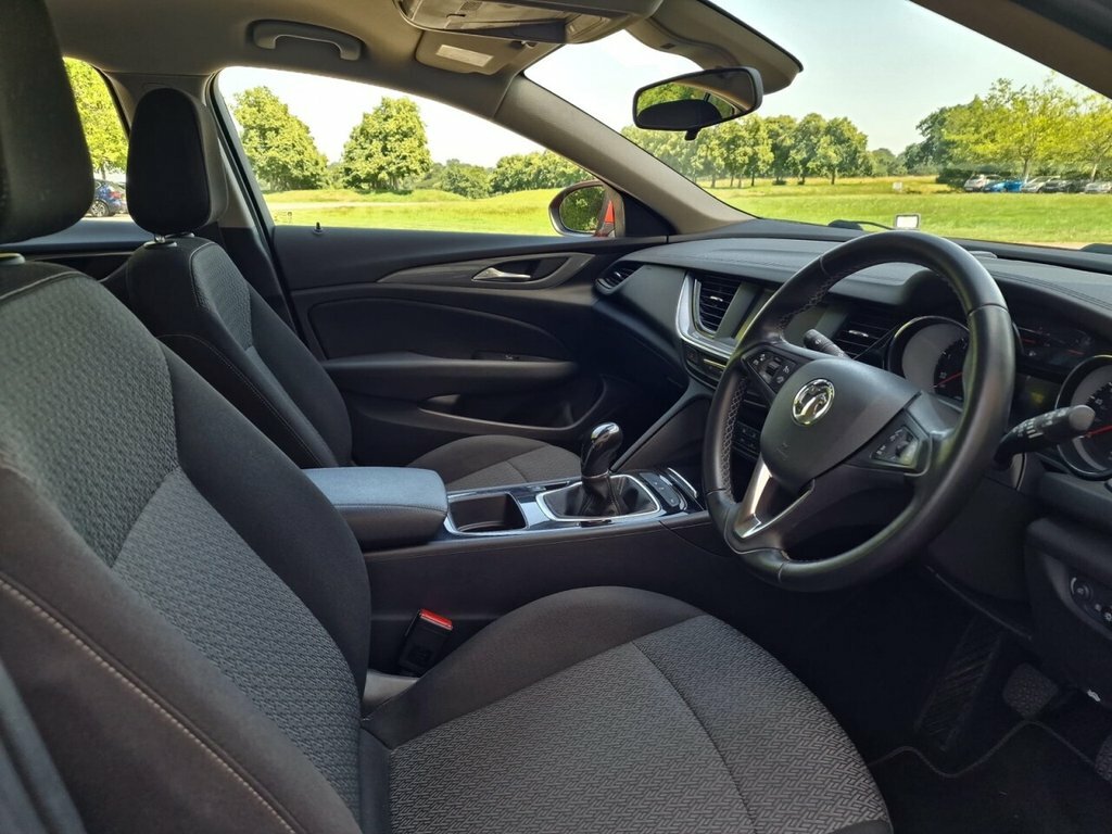 Vauxhall Insignia 1.6 Turbo D Ecotec Tech Line Nav Black #26