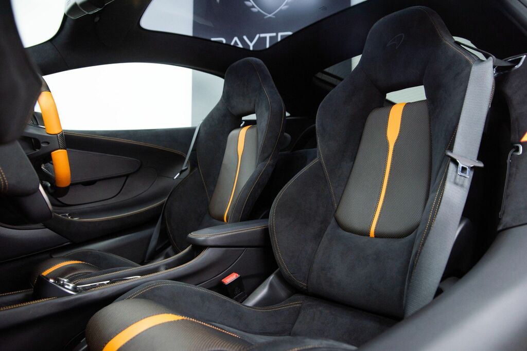 McLaren 570GT Automatic Silver #4