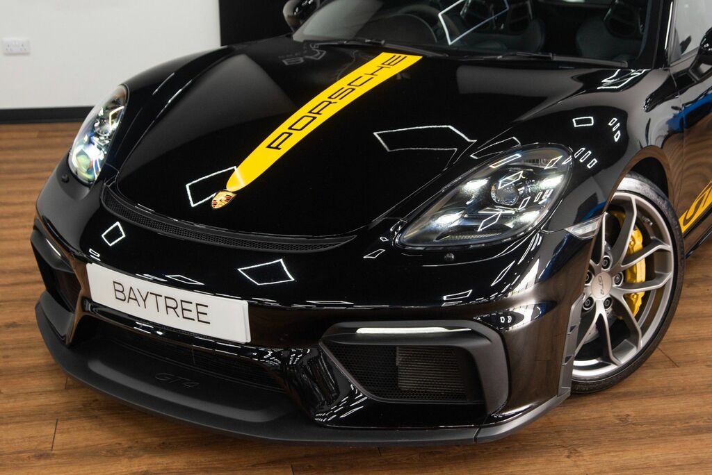 Porsche 718 Cayman Gt4 Red #9