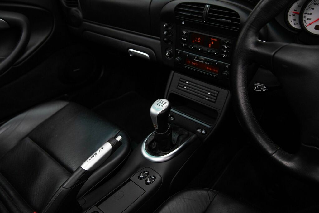 Porsche 911 3.4 Carrera 4 300 Bhp Silver #27