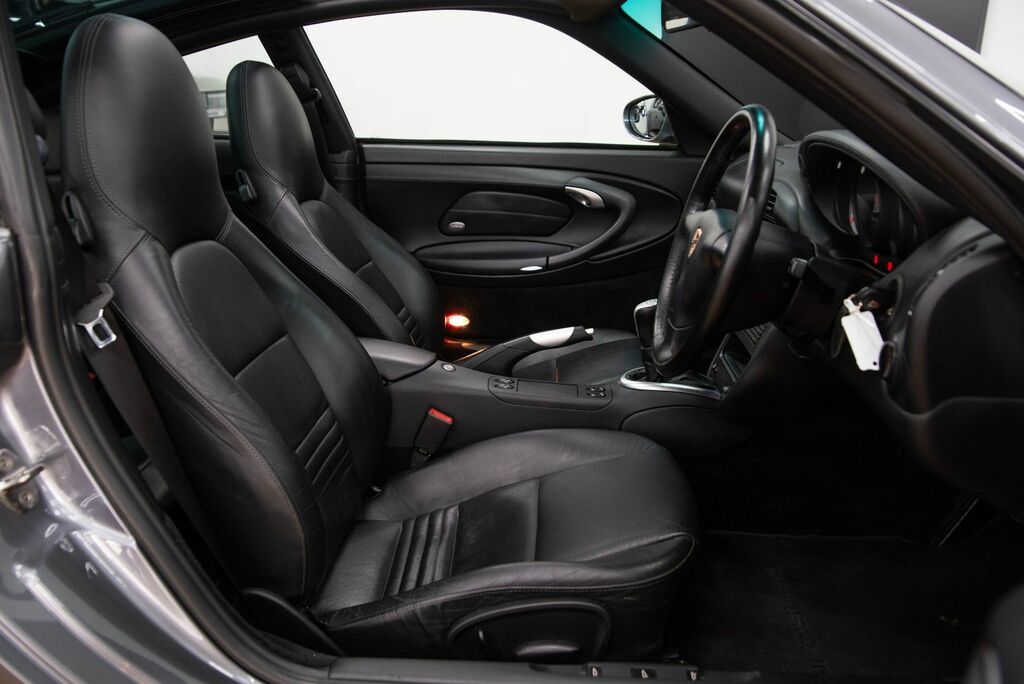 Porsche 911 3.4 Carrera 4 300 Bhp Silver #24