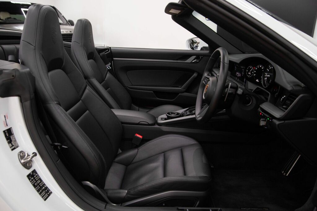 Porsche 911 992 Carrera Cabriolet S Pdk Green #27