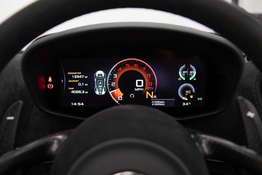 McLaren 600LT 3.8 V8 Ssg 592 Bhp Silver #31