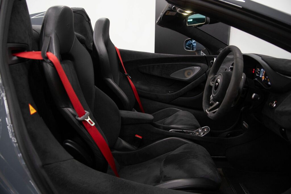 McLaren 600LT 3.8 V8 Ssg 592 Bhp Silver #27