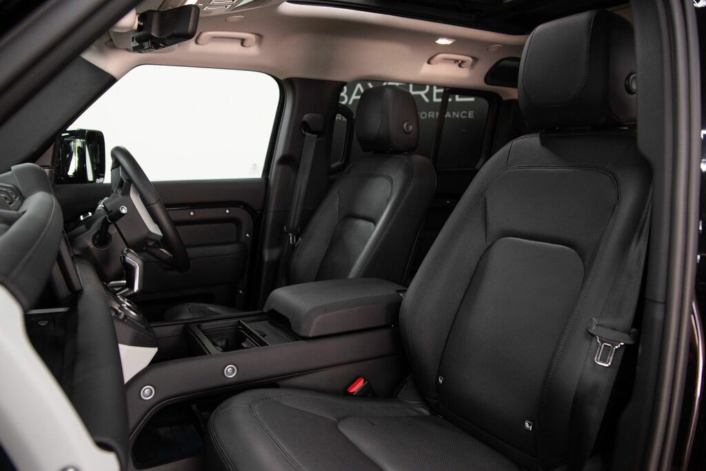 Land Rover Defender 110 Automatic Black #3