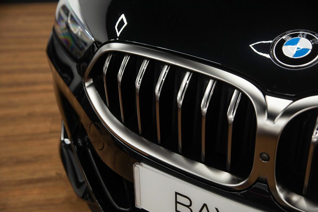BMW 8 Series  Blue #18