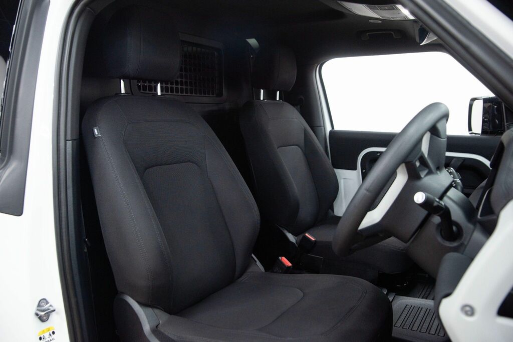 Land Rover Defender 90 White White #4