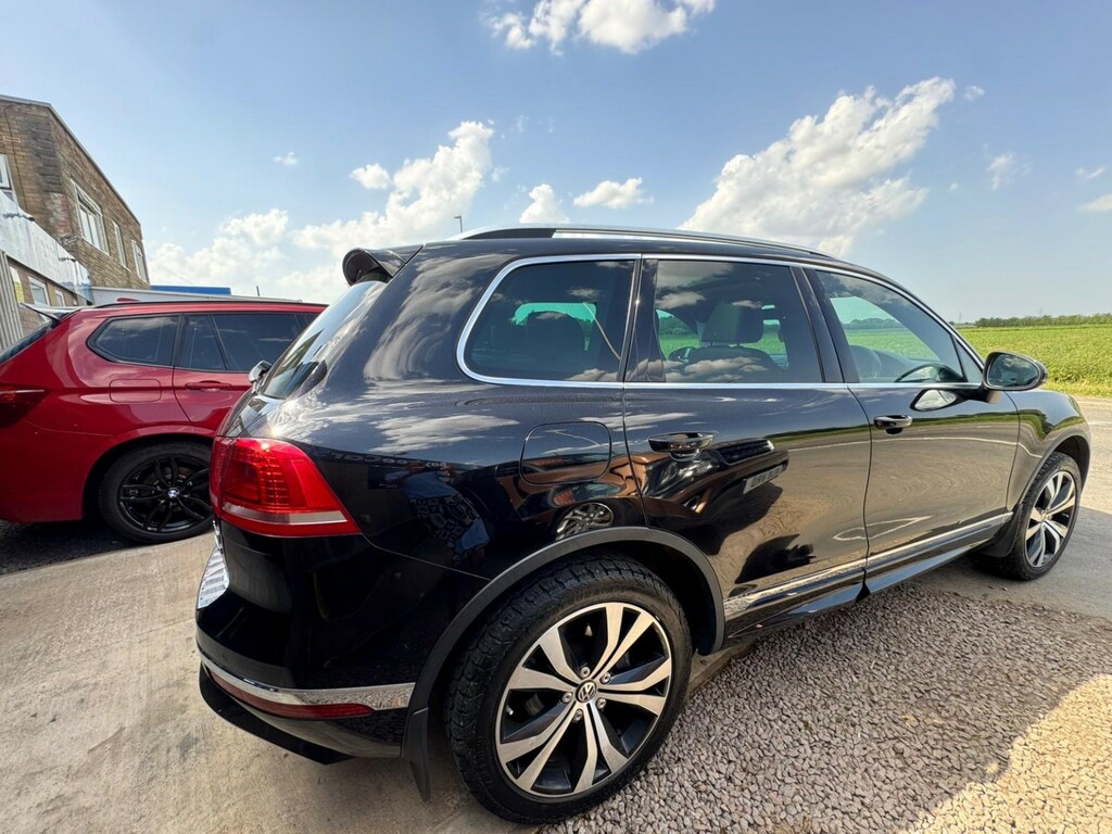 Volkswagen Touareg Suv 3.0 Tdi V6 Bluemotion Tech R-line 2014 Black #5