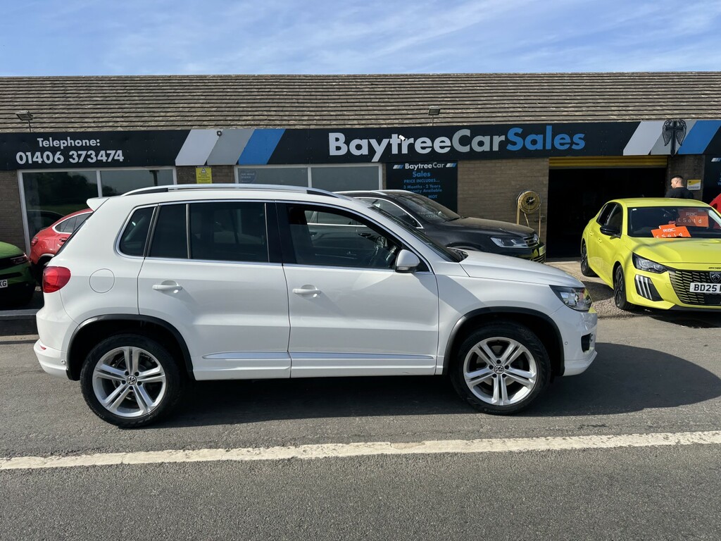 Volkswagen Tiguan Suv 2.0 Tdi Bluemotion Tech R-line 2013 White #3