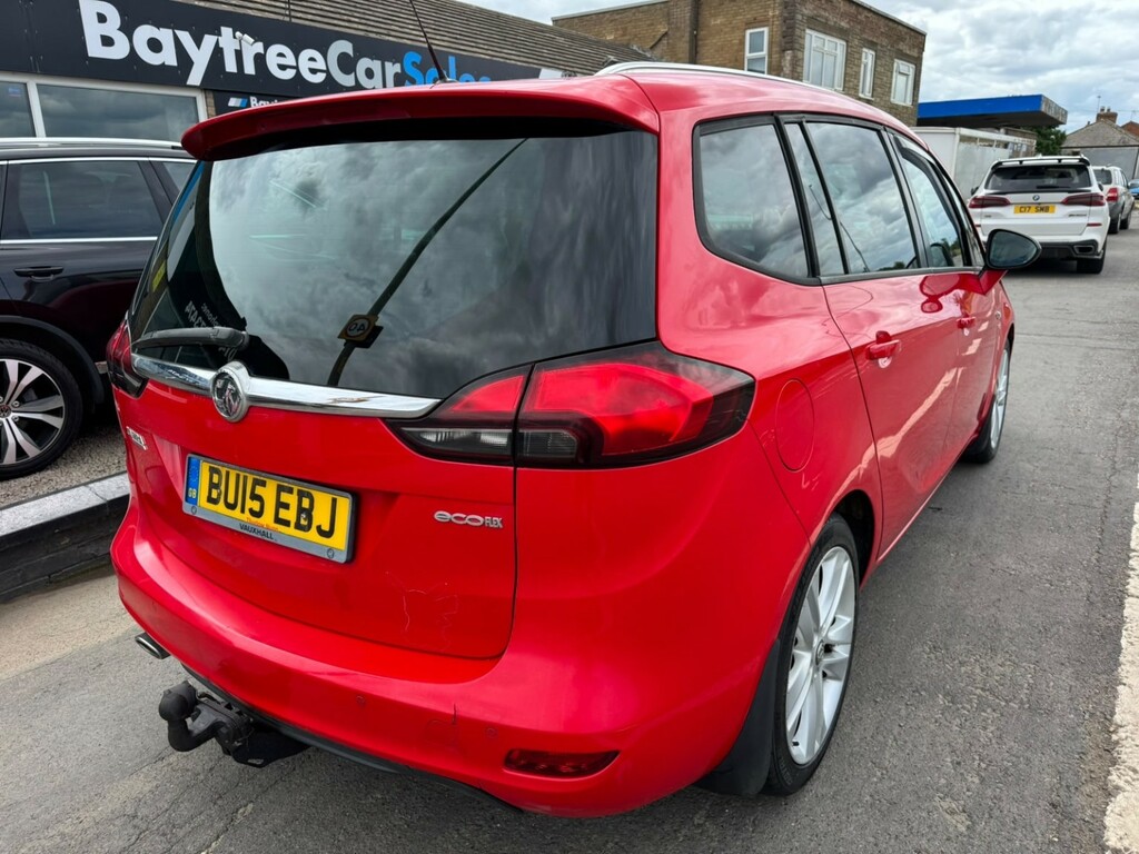 Vauxhall Zafira Tourer Sri White #16