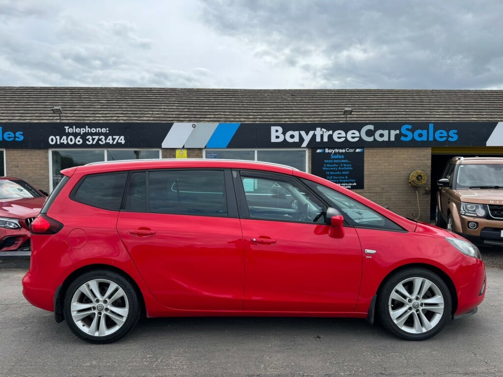 Vauxhall Zafira Tourer Sri White #1