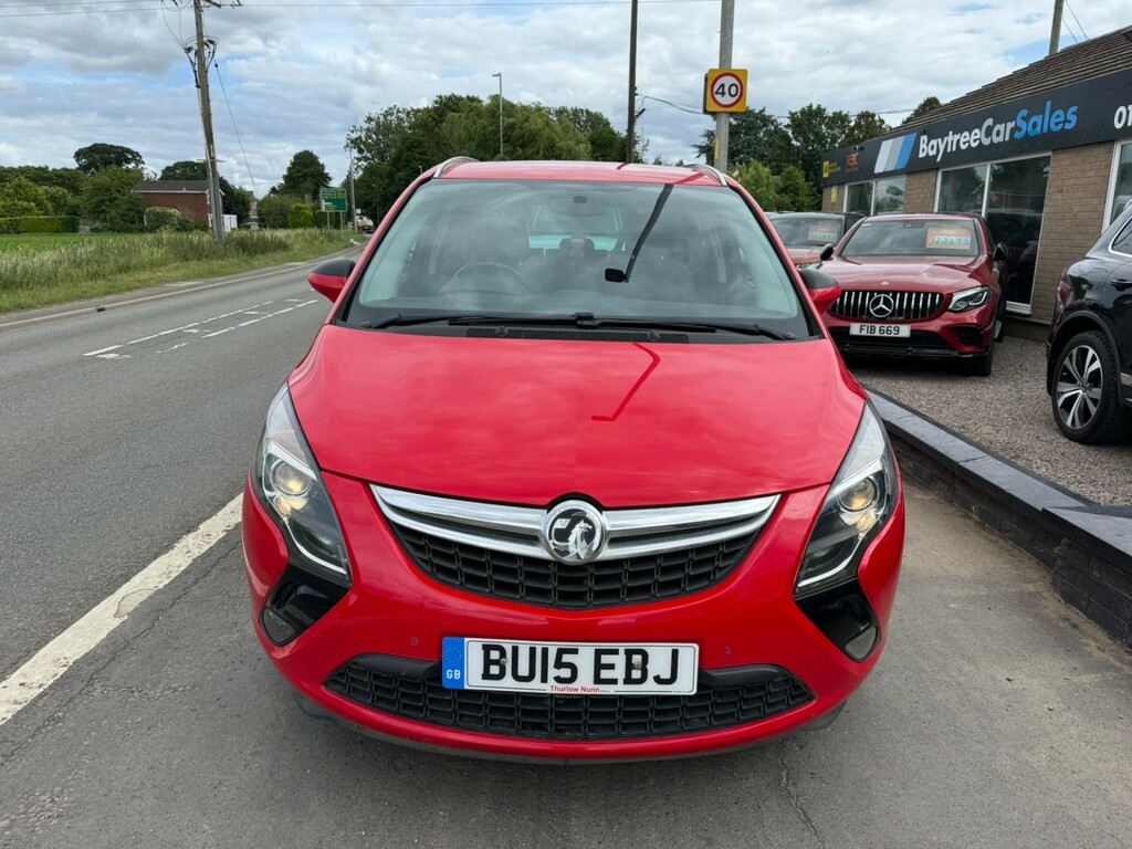 Vauxhall Zafira Tourer Sri White #15