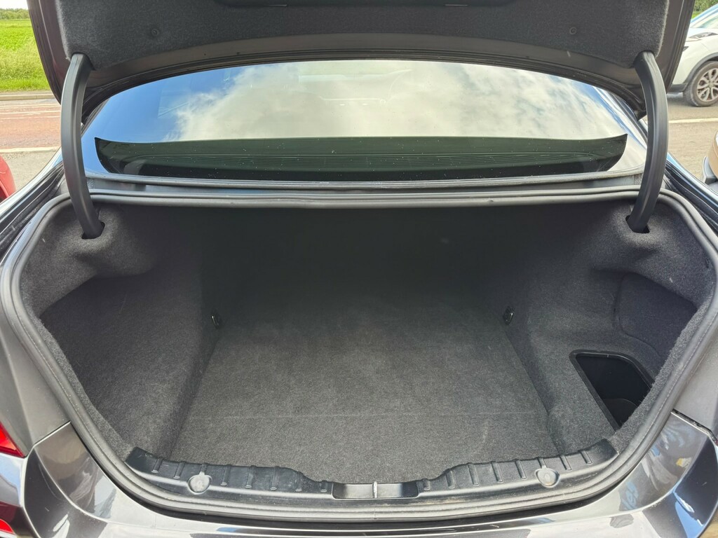 BMW 5 Series 3.0L Se Step Blue #18