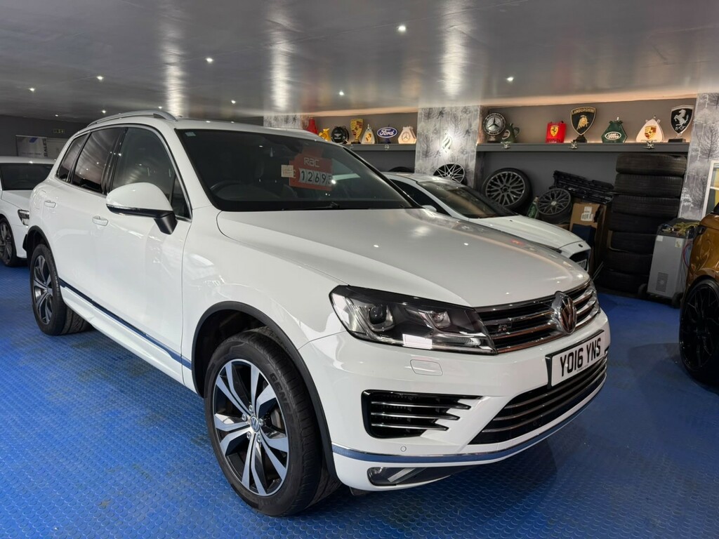 Volkswagen Touareg Suv 3.0 Tdi V6 Bluemotion Tech R-line 2016 White