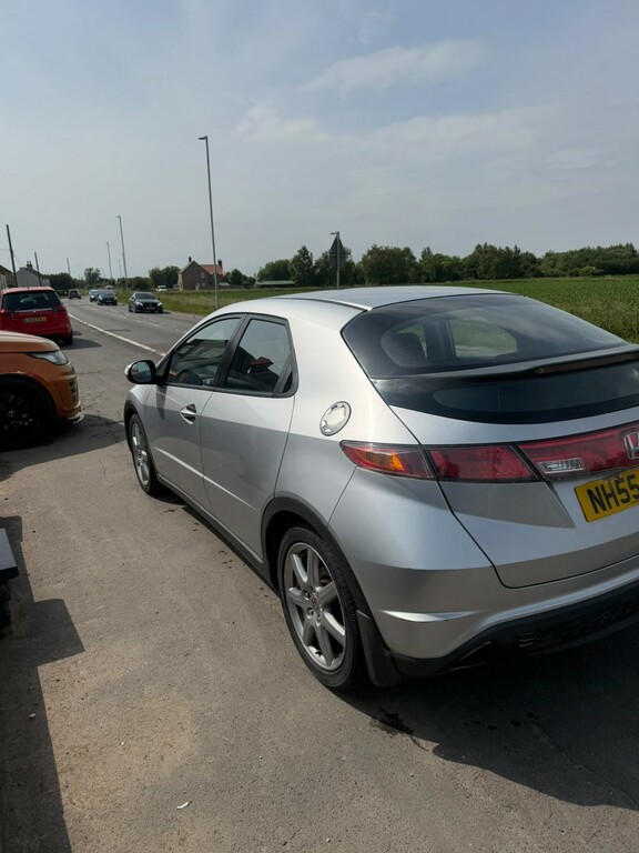 Honda Civic 1.8 I-vtec Sport Silver #2