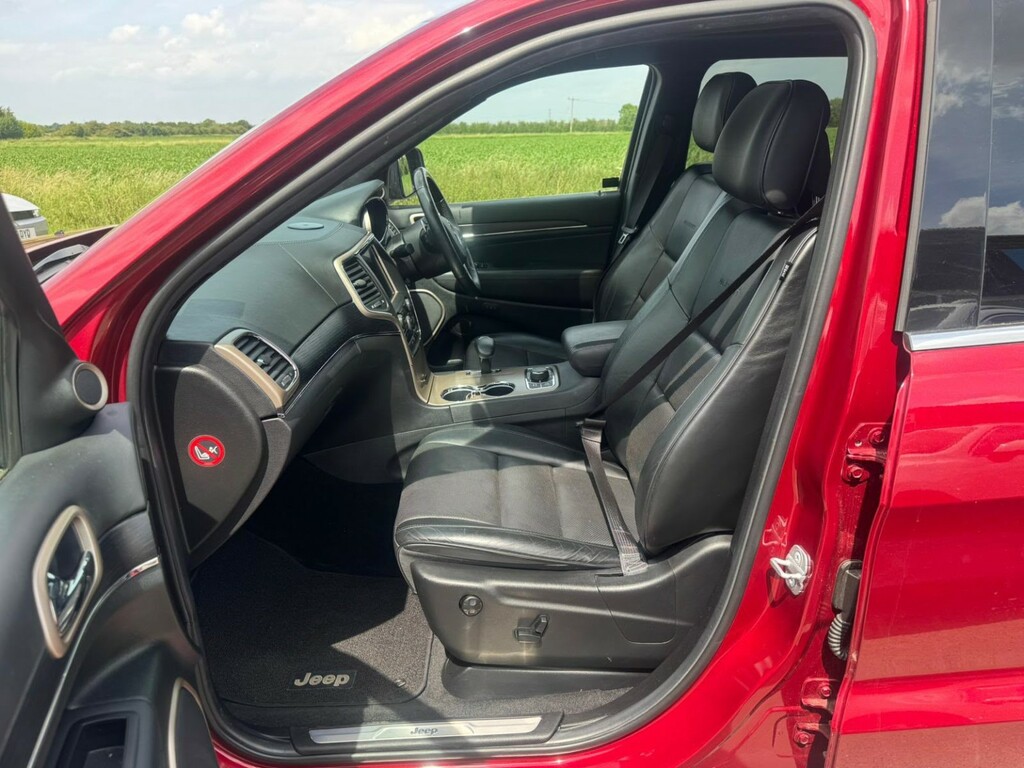 Jeep Grand Cherokee White #16