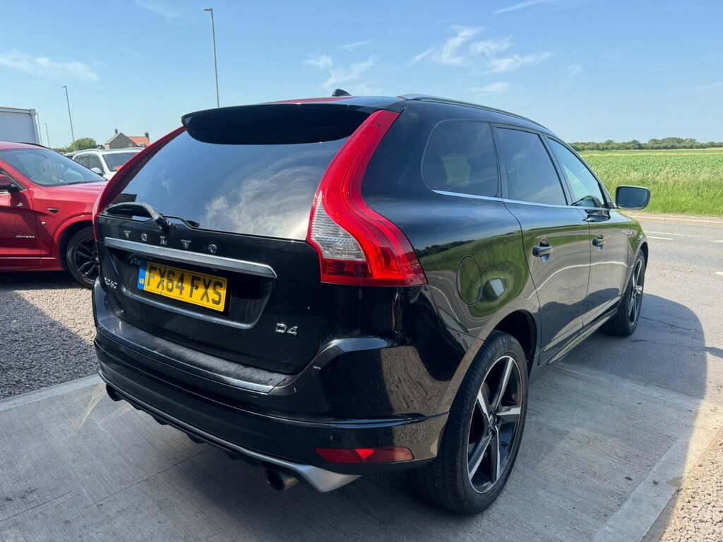 Volvo XC60 Se Black #4