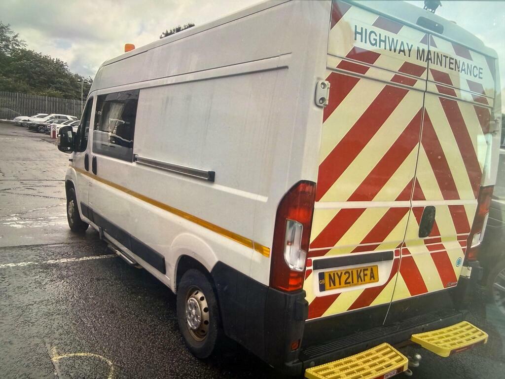 Peugeot Boxer 2.2 Bluehdi 335 Professional L3 H2 Euro 6 S S White #6