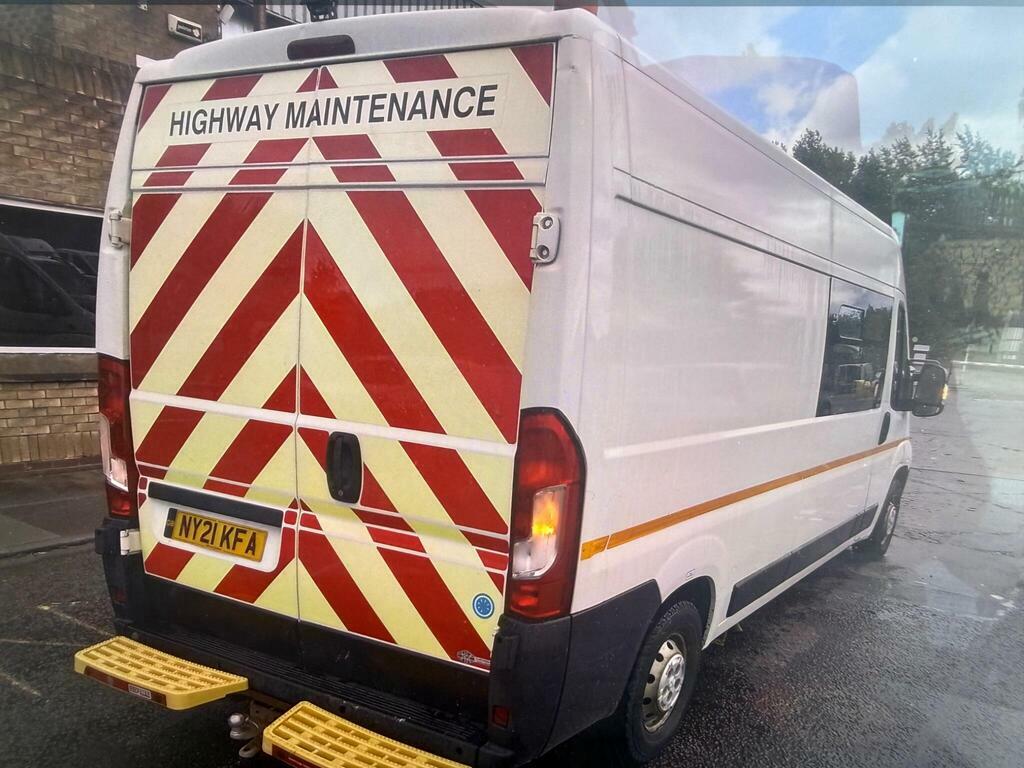 Peugeot Boxer 2.2 Bluehdi 335 Professional L3 H2 Euro 6 S S White #5