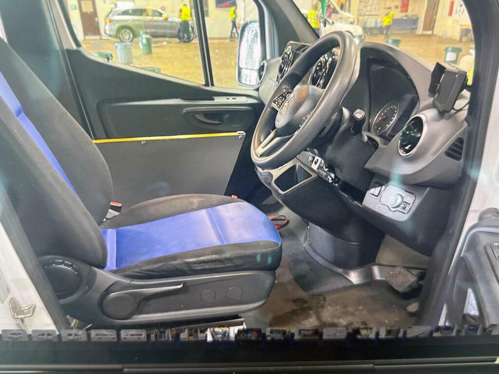 Mercedes-Benz Sprinter 2.1L Null White #7