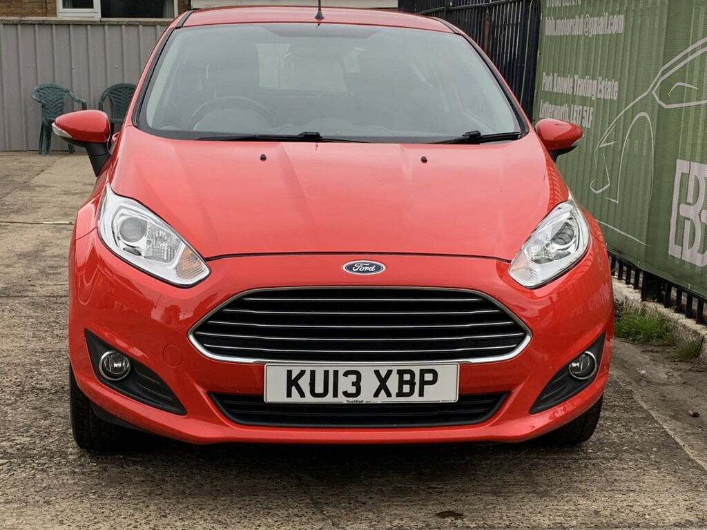 Ford Fiesta 1.3 Zetec 201313 KU13XBP Red #2