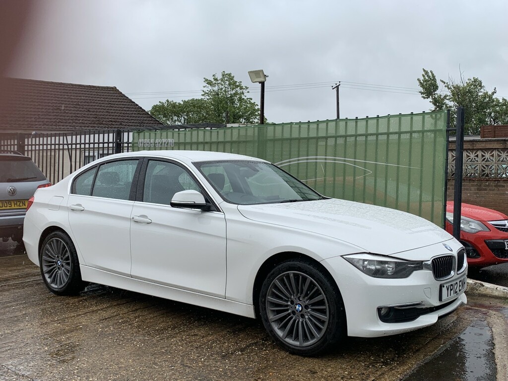 BMW 3 Series 2.0 320D Luxury Saloon White