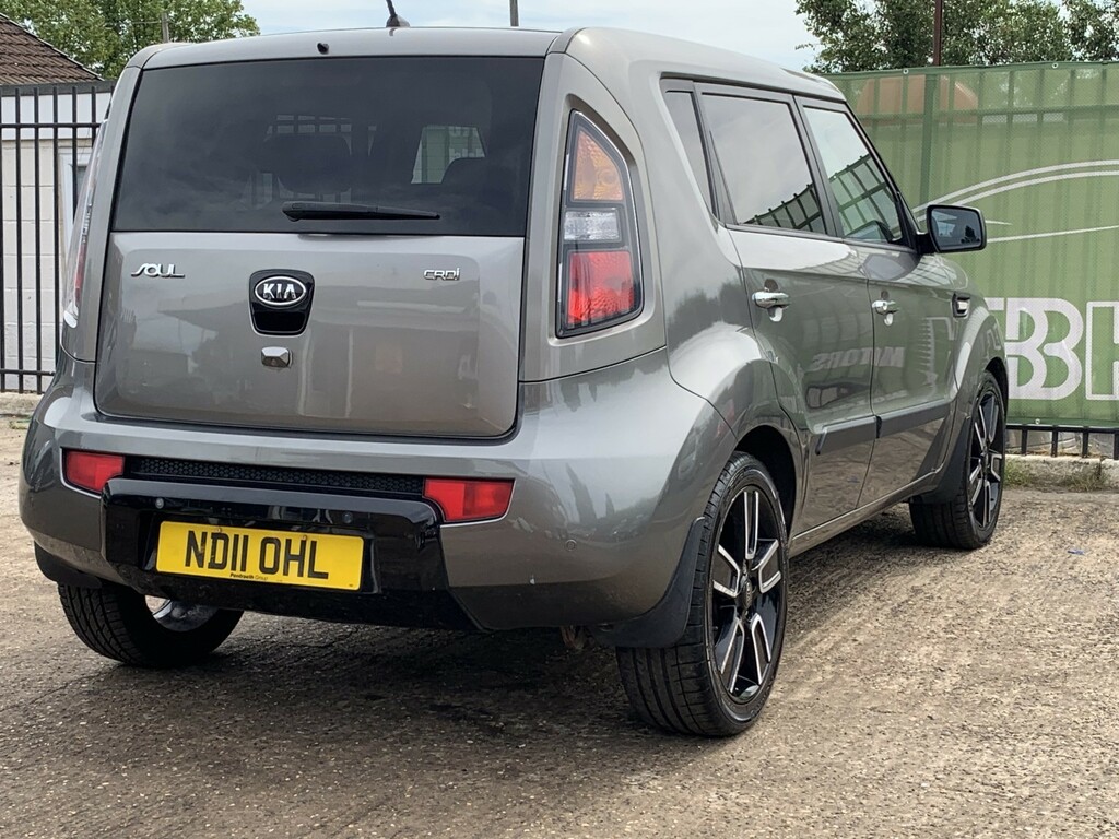 Kia Soul 1.6 Crdi Tempest Silver #4