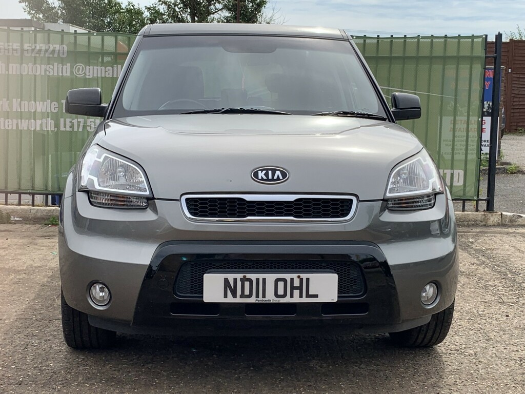 Kia Soul 1.6 Crdi Tempest Silver #2