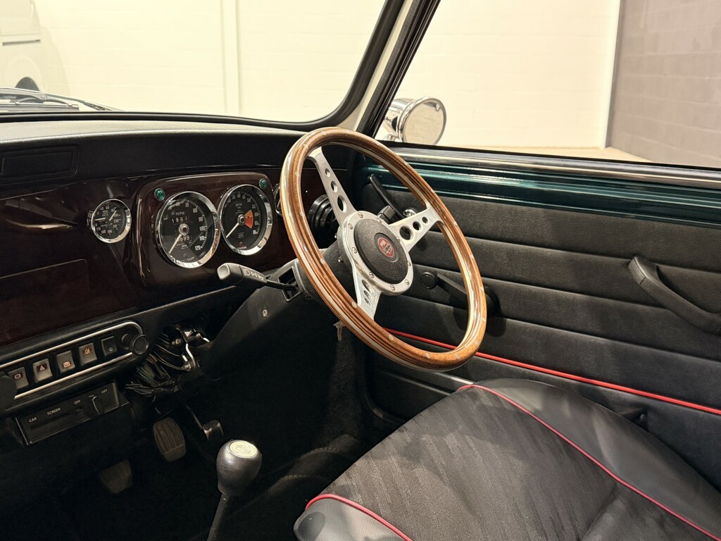 Rover MINI Sprite Automatic White #18