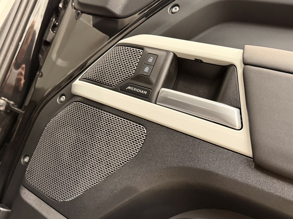 Land Rover Defender 110 X-dynamic Se Black #27