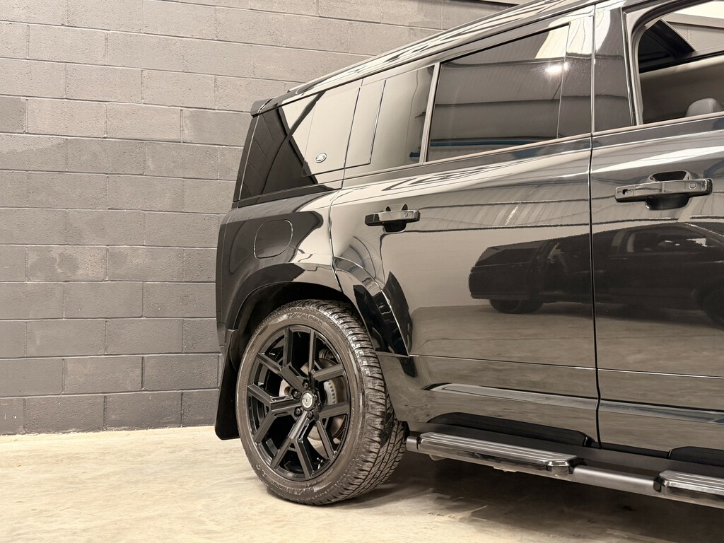 Land Rover Defender 110 X-dynamic Se Black #19